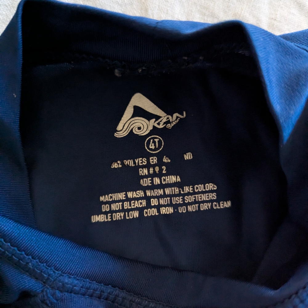 Navy Blue Long Sleeve Rash Guard - Picture 3 of 3